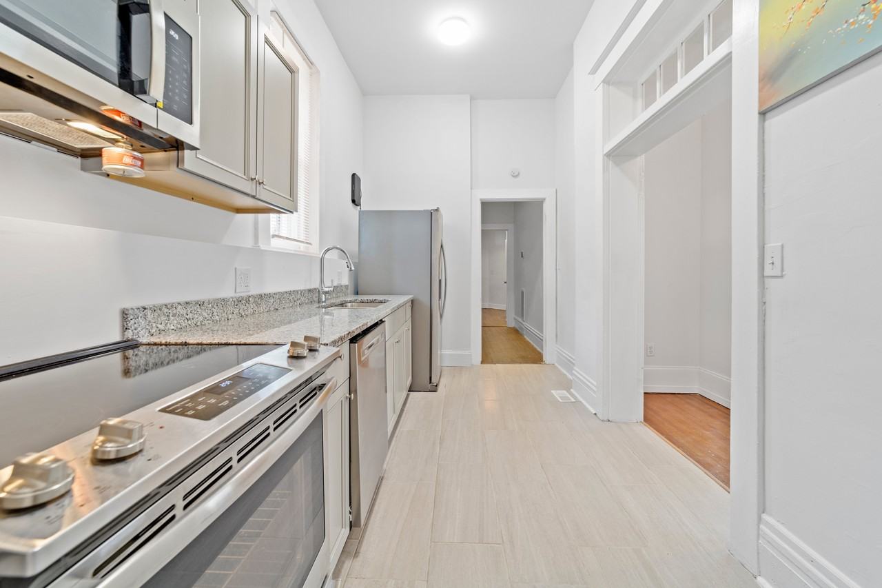Barton Ave #3 - Photo 3 of 14