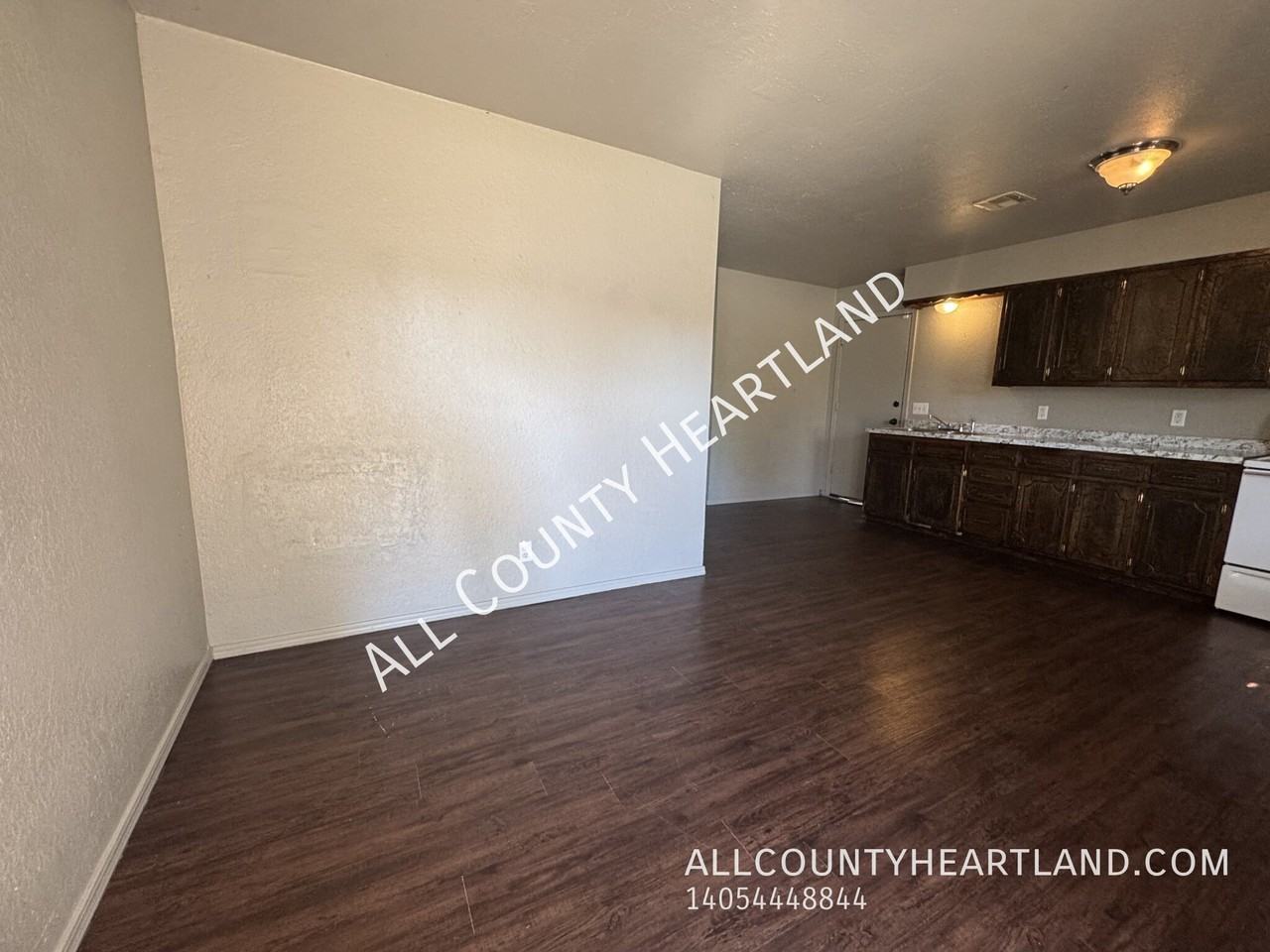 1103 Industrial Blvd - Photo 3 of 8