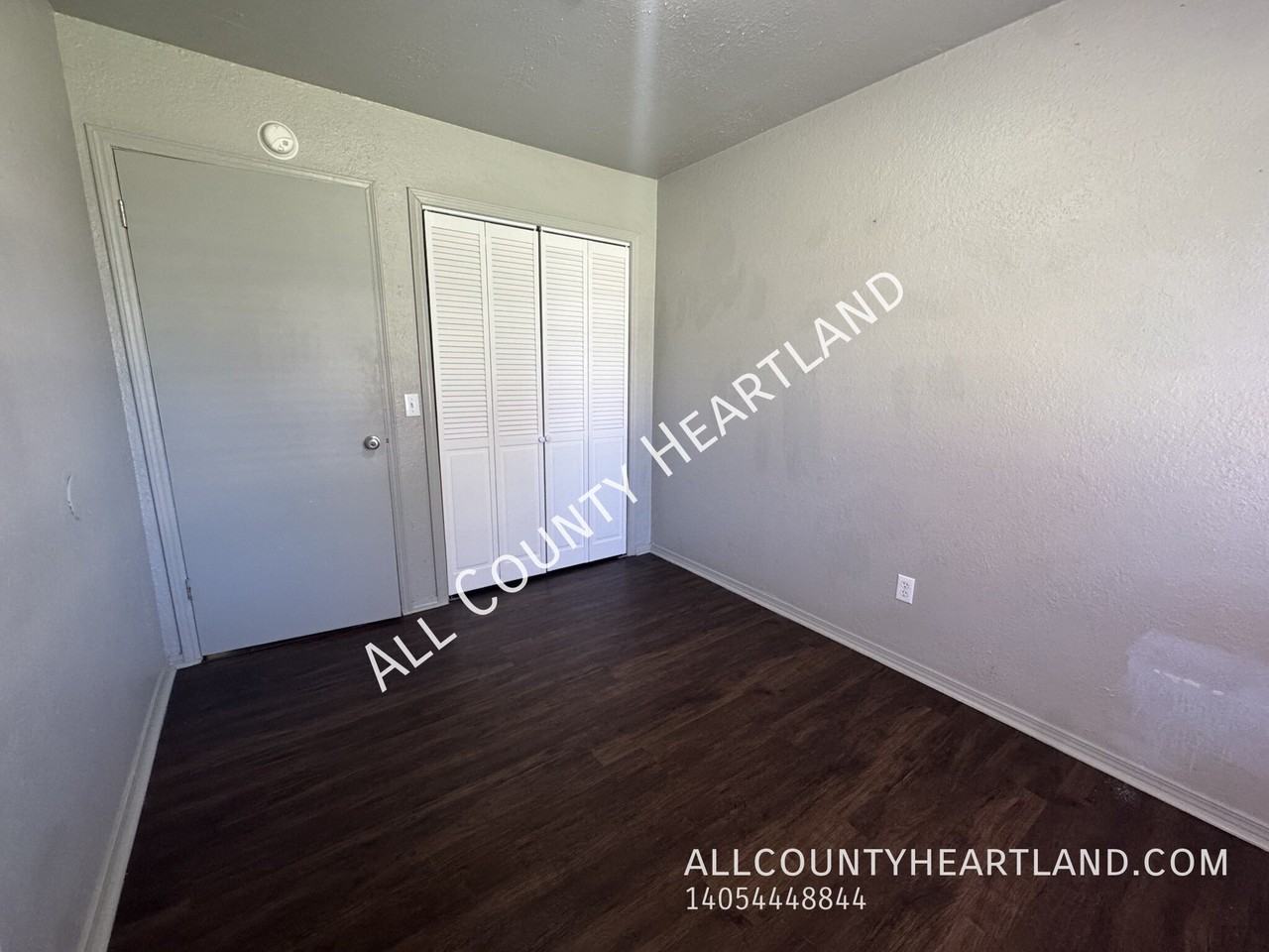 1103 Industrial Blvd - Photo 7 of 8