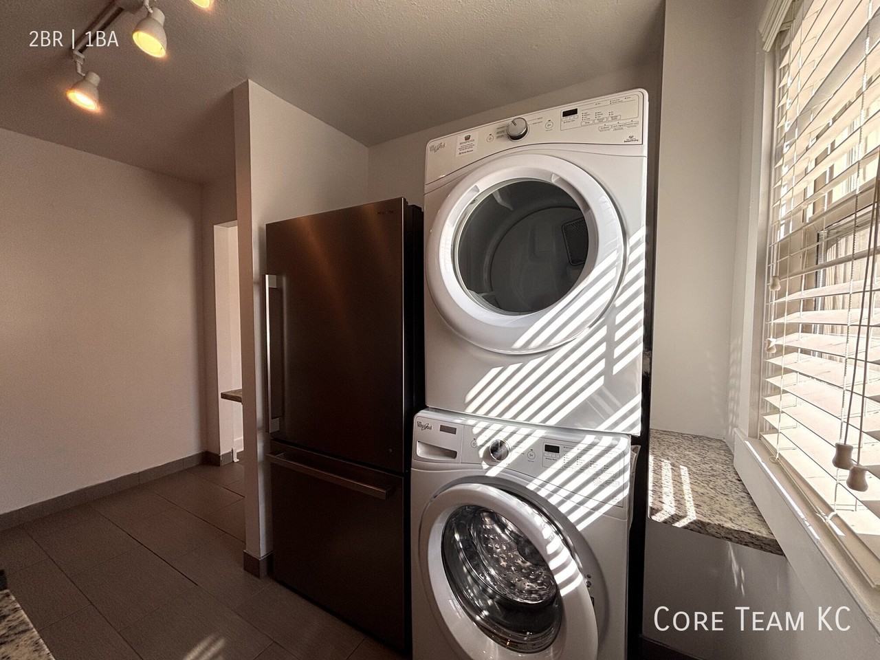 4419 Roanoke Pkwy Kansas City MO #4409-1E - Photo 6 of 11