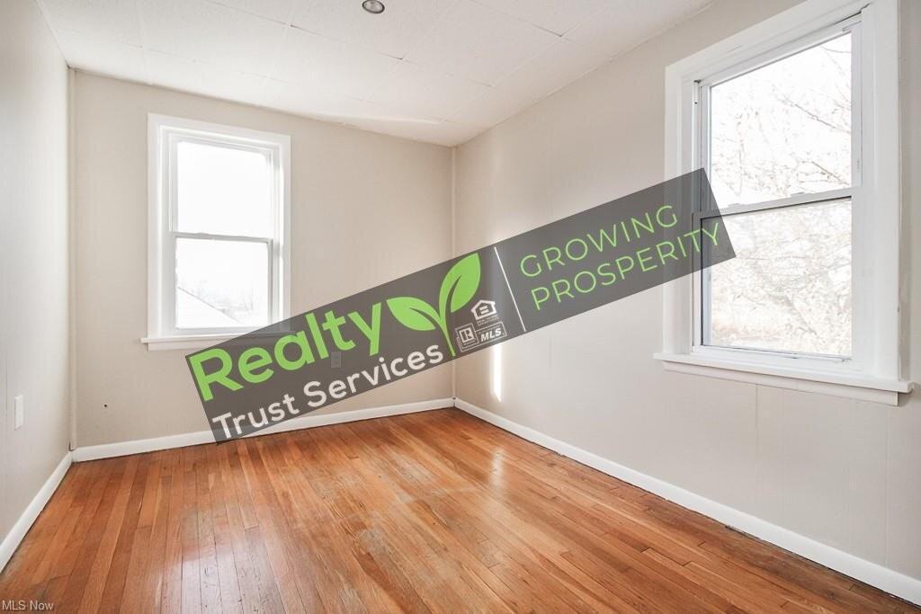 4730 Blythin Rd - Photo 6 of 17