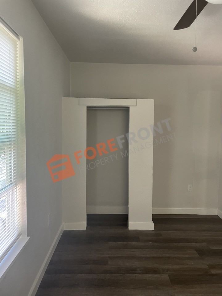 4818 Monterey St #202 - Photo 4 of 16