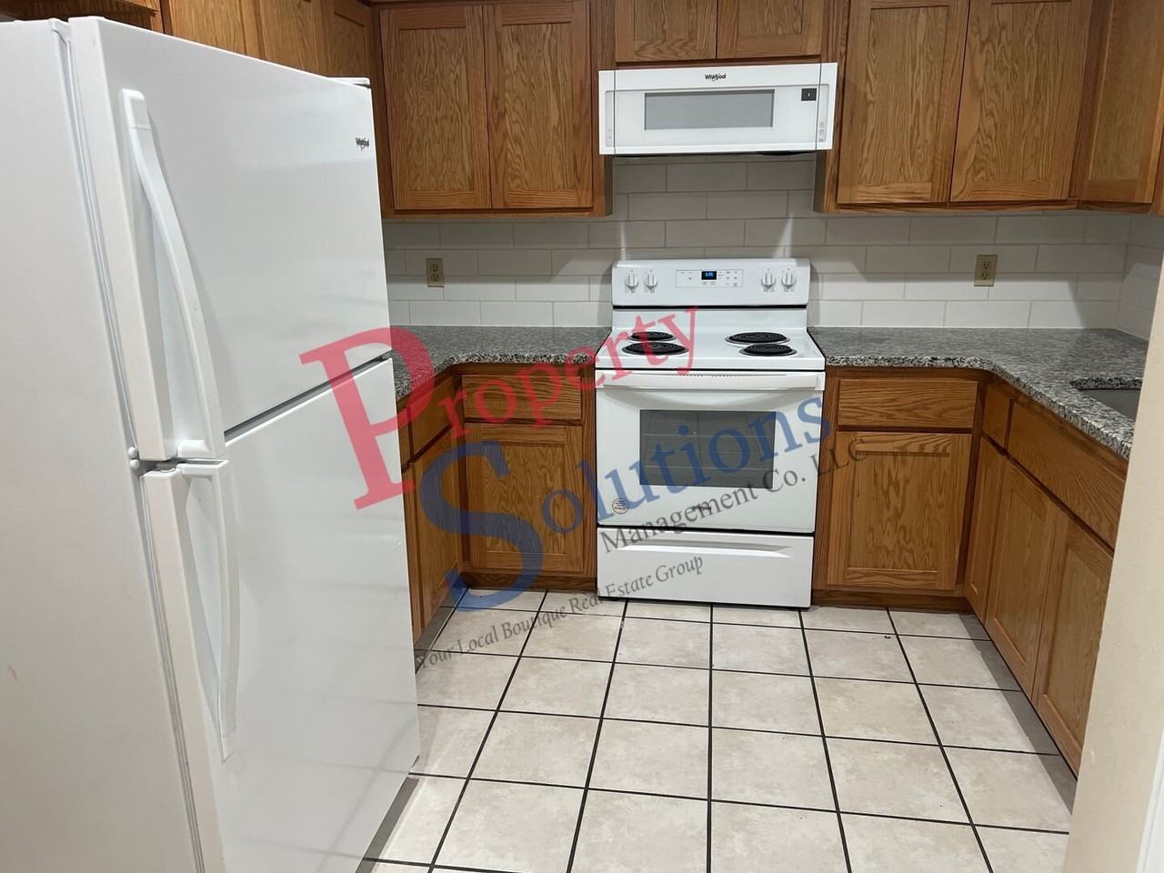 608 Rolling Hills Dr #B - Photo 4 of 13