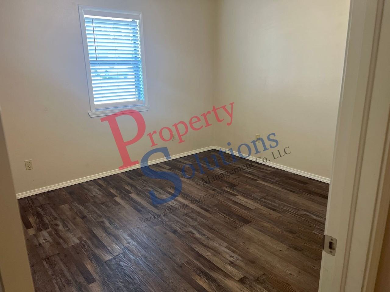 608 Rolling Hills Dr #B - Photo 7 of 13