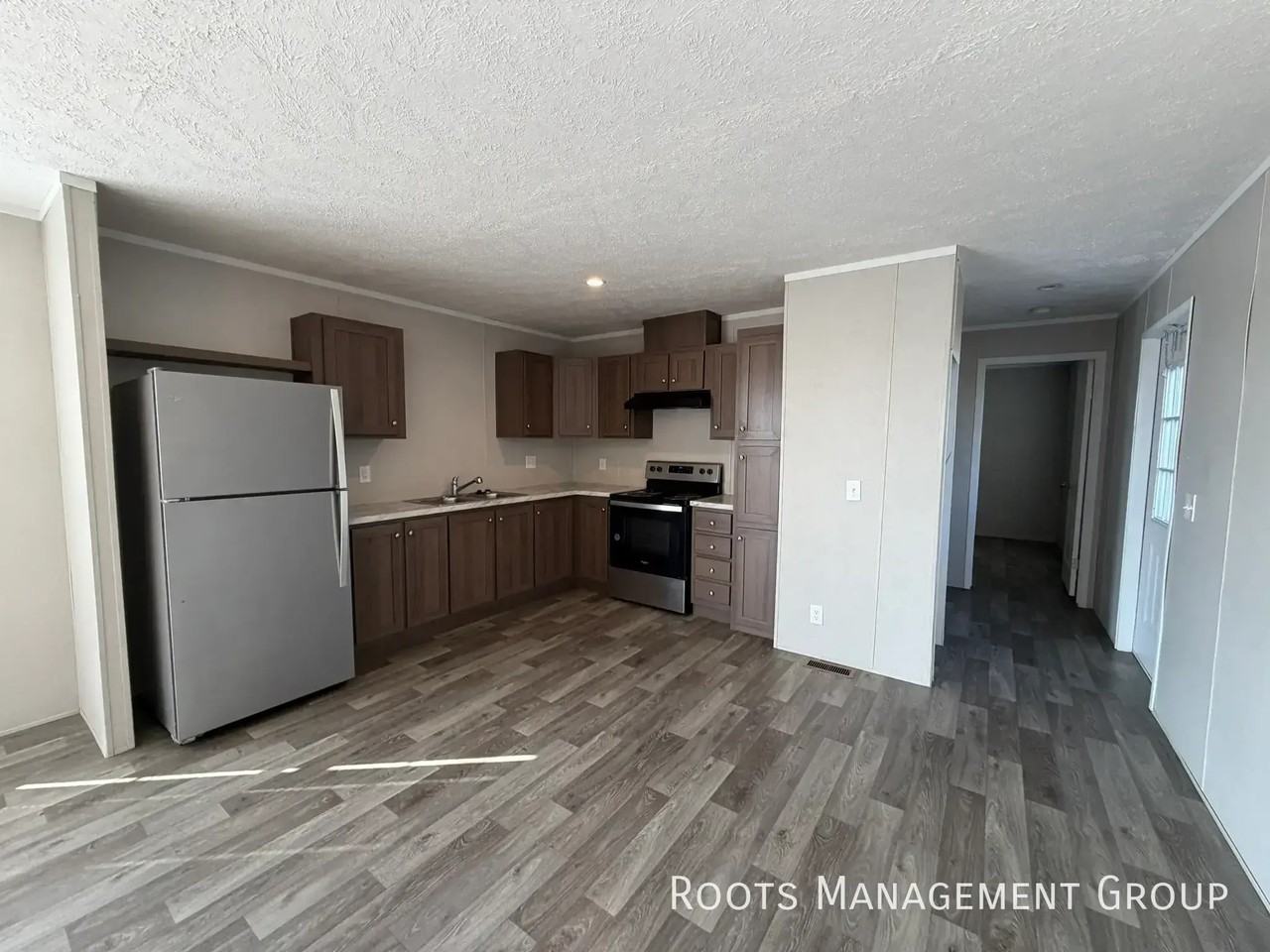 110 Safari Dr #110S - Photo 3 of 12