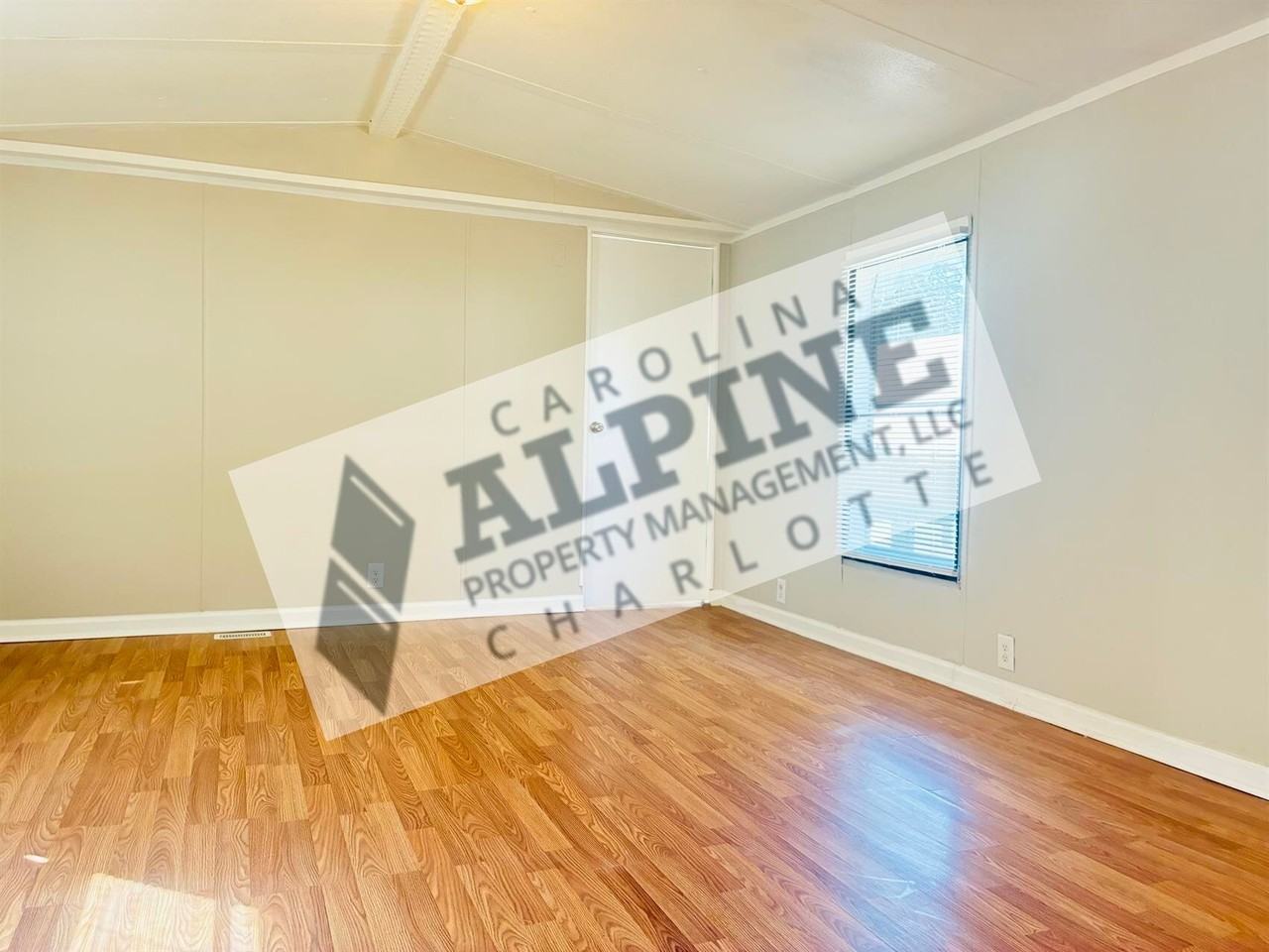 2807 Blacksburg Rd #B - Photo 7 of 23
