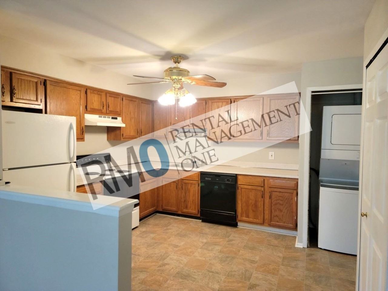 349 Spring St - Photo 6 of 26