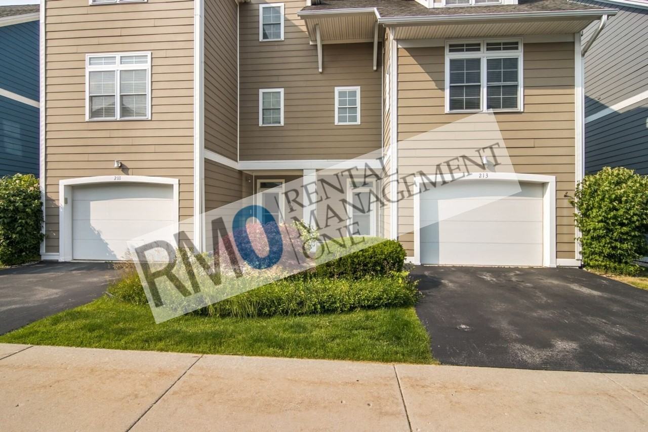 213 Midtown Dr - Photo 4 of 46