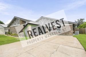 featured image of 830 Seacliff Dr