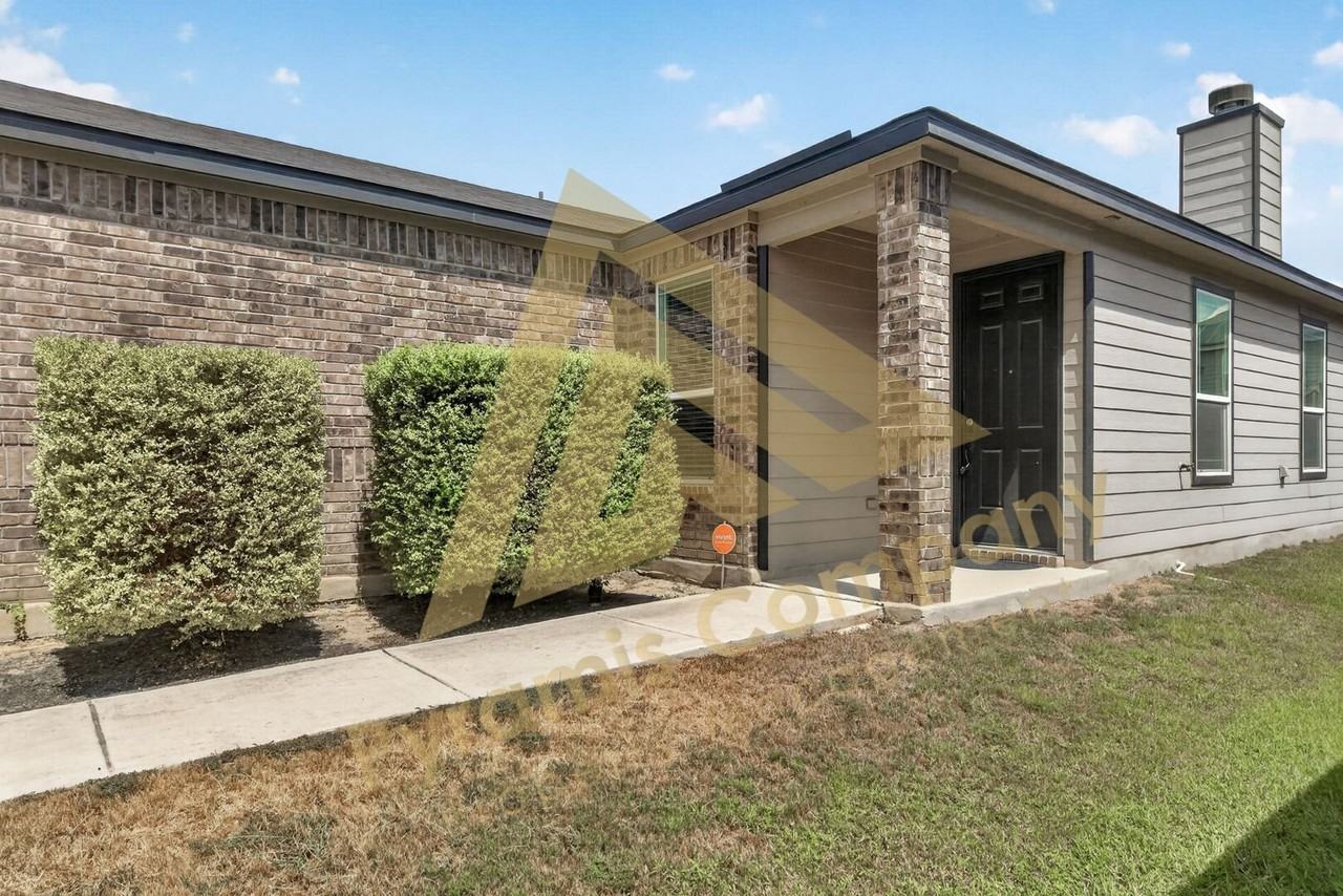 7968 Broussard - Photo 4 of 40