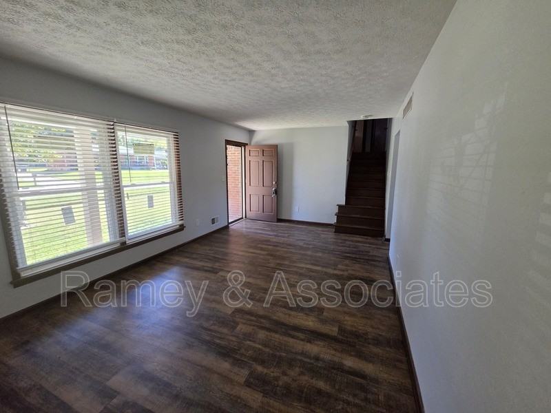 7310 Grannel Rd - Photo 5 of 27