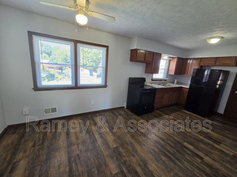 7310 Grannel Rd - Photo 7 of 27