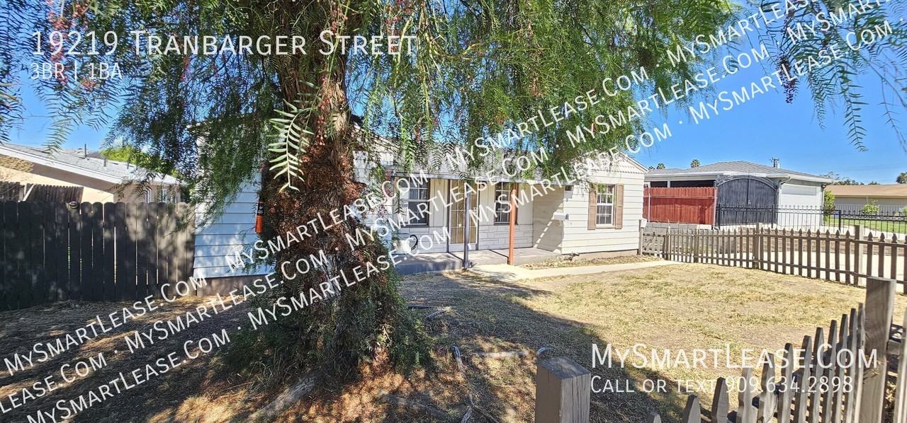 19219 Tranbarger St - Photo 2 of 21