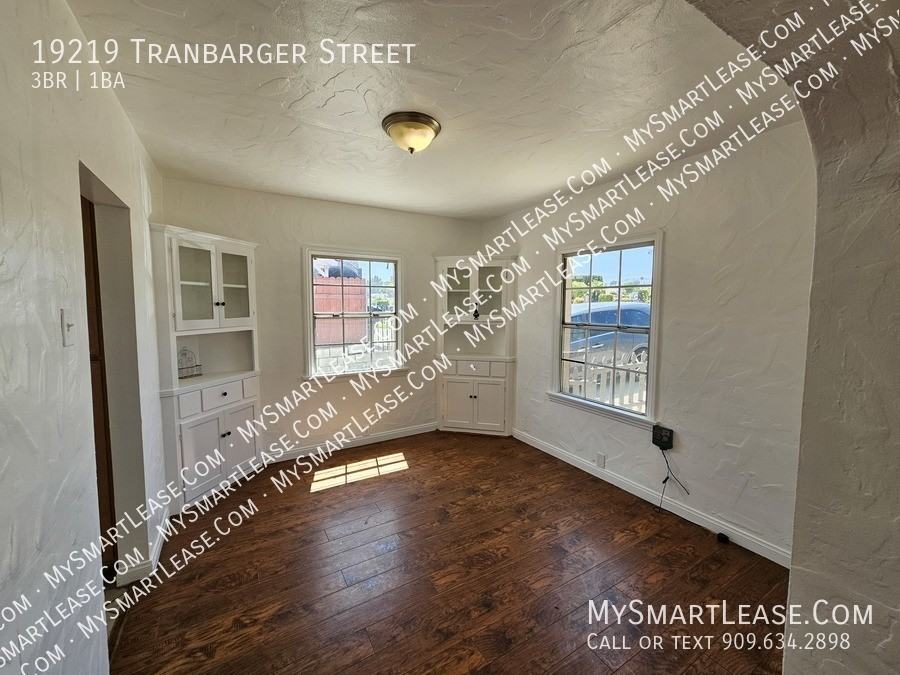 19219 Tranbarger St - Photo 4 of 21