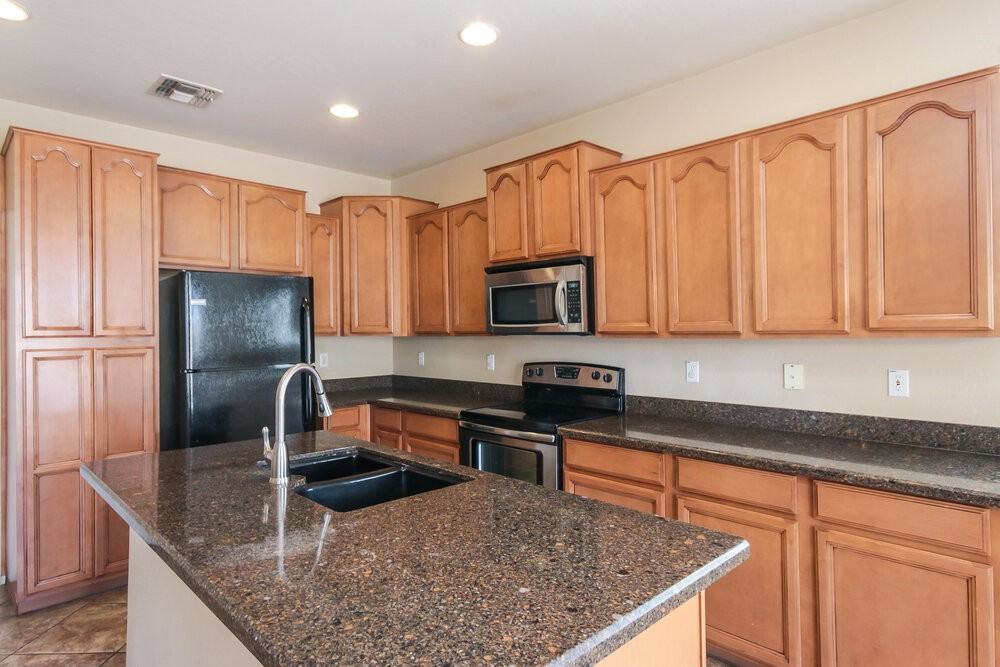 2065 W Fruit Tree Ln - Photo 7 of 17