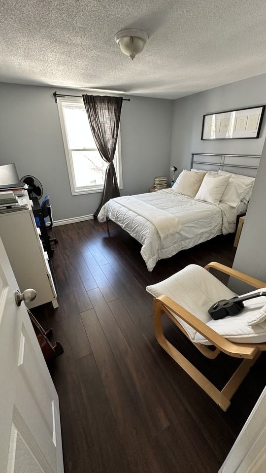 238 Marier Avenue 4 - Photo 4 of 25