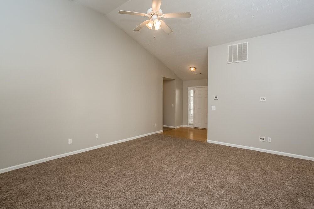 5375 Yellow Pine Dr - Photo 3 of 15