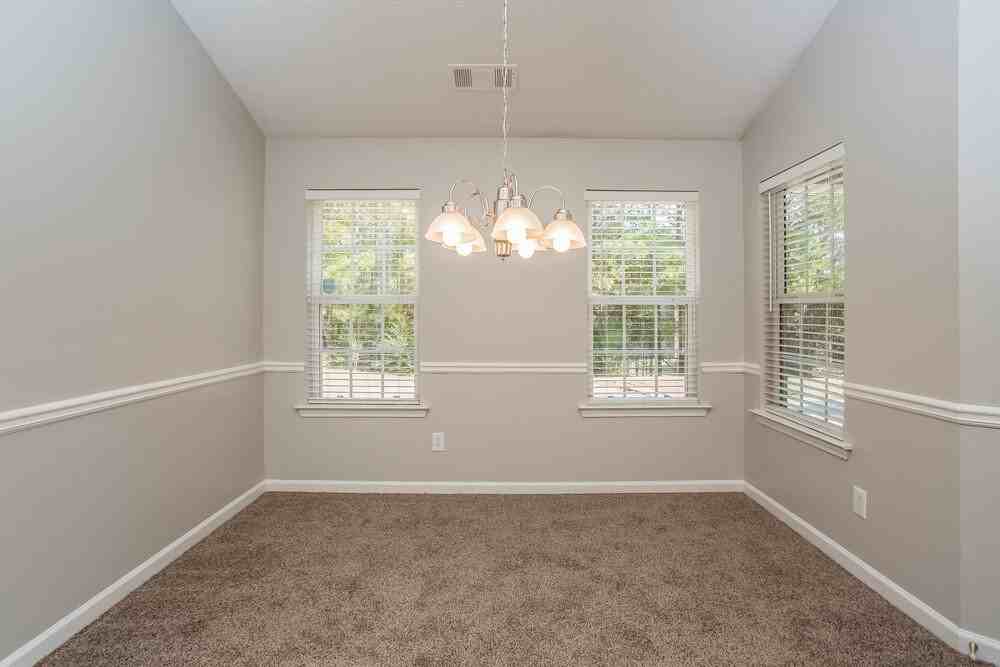 5375 Yellow Pine Dr - Photo 4 of 15