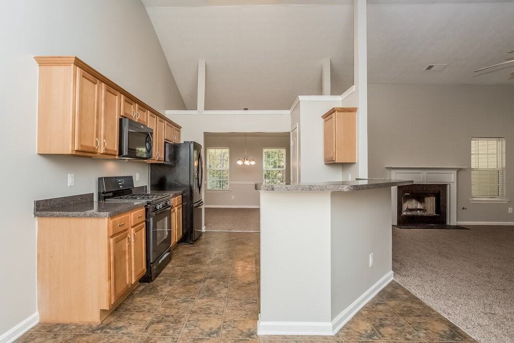 5375 Yellow Pine Dr - Photo 6 of 15