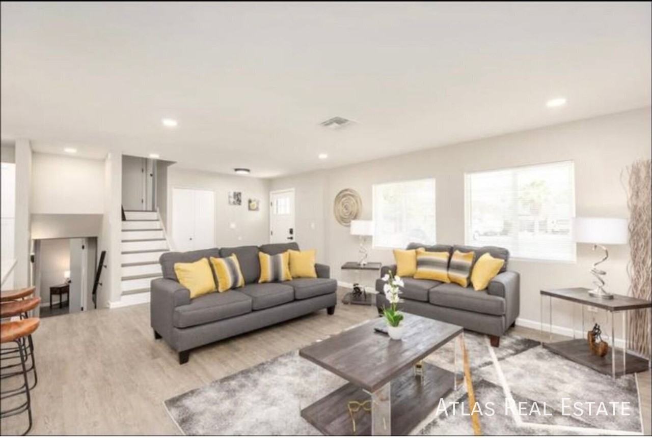 1416 E Dunbar Dr - Photo 3 of 17