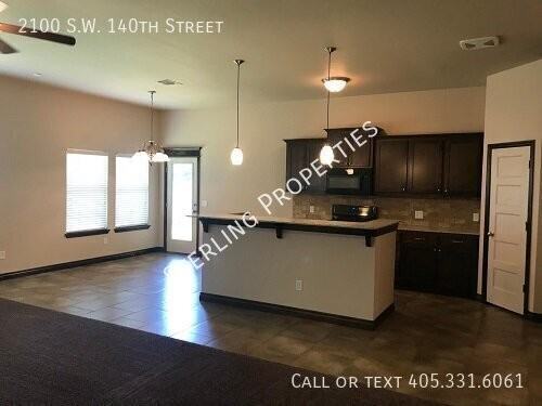 2100 Sw 140th St - Photo 4 of 22