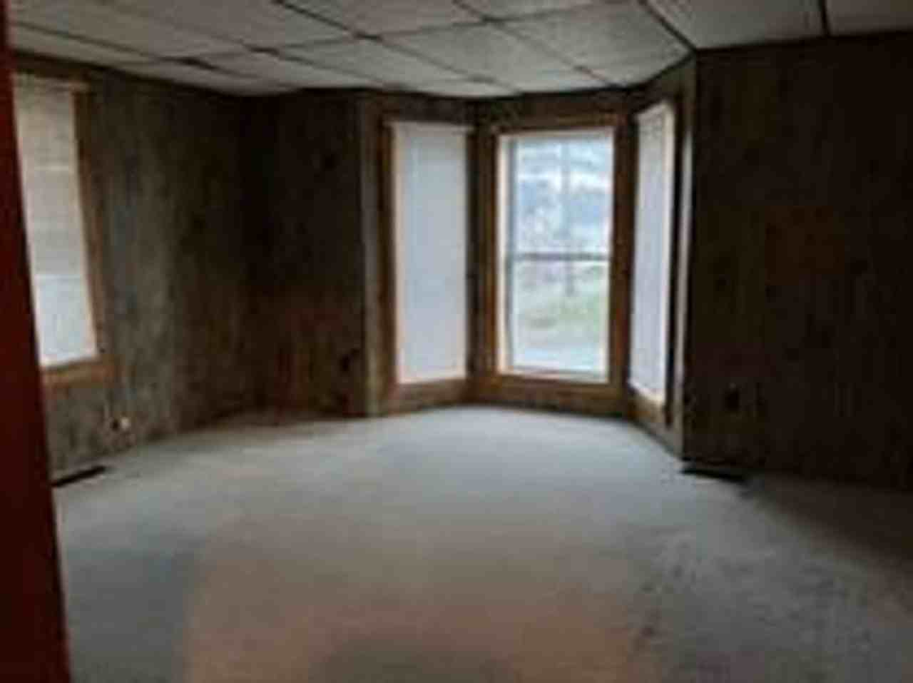 141 Spruce St #1 - Photo 5 of 16