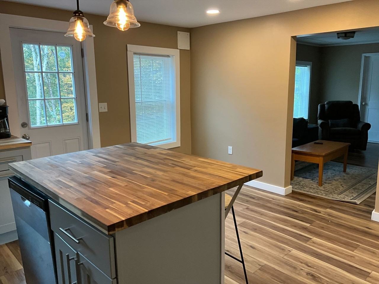8 Woodland Ct #1 - Photo 2 of 22