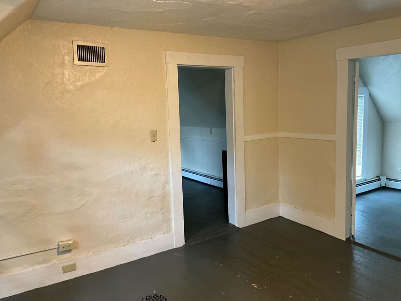 8 Woodland Ct #1 - Photo 5 of 22