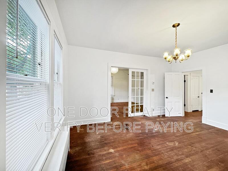 727A Richmond Rd - Photo 5 of 13