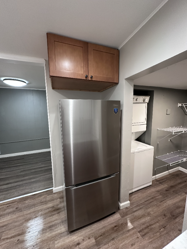 2110 7th St - Photo 6 of 12