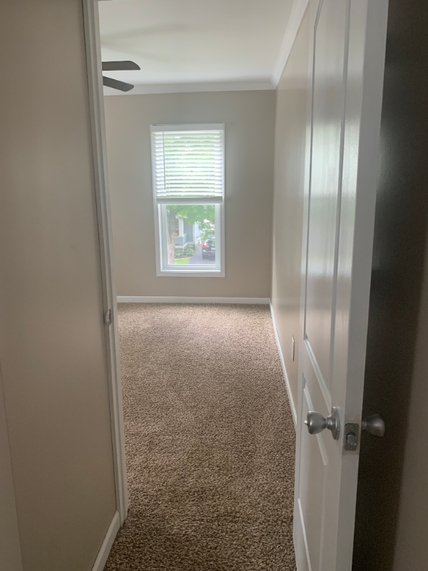 274 Summit St - Photo 6 of 8