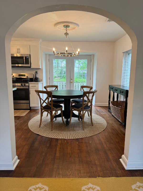 3 Laurel Vlg - Photo 6 of 21