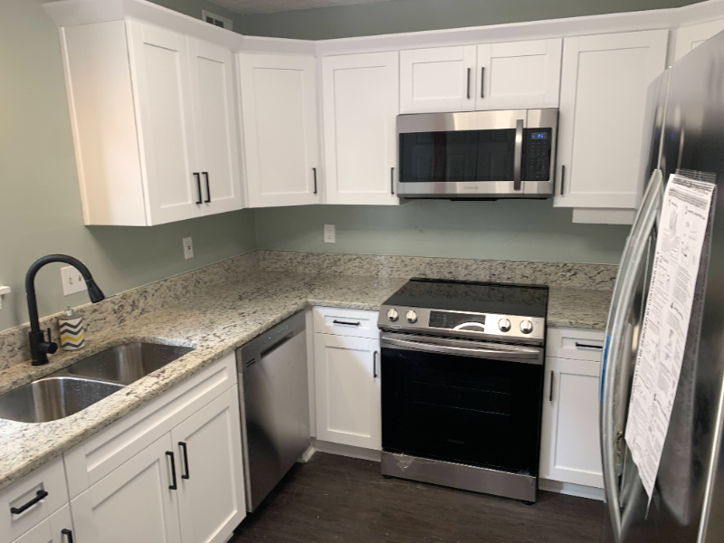 556 Wedgewood Dr - Photo 4 of 41