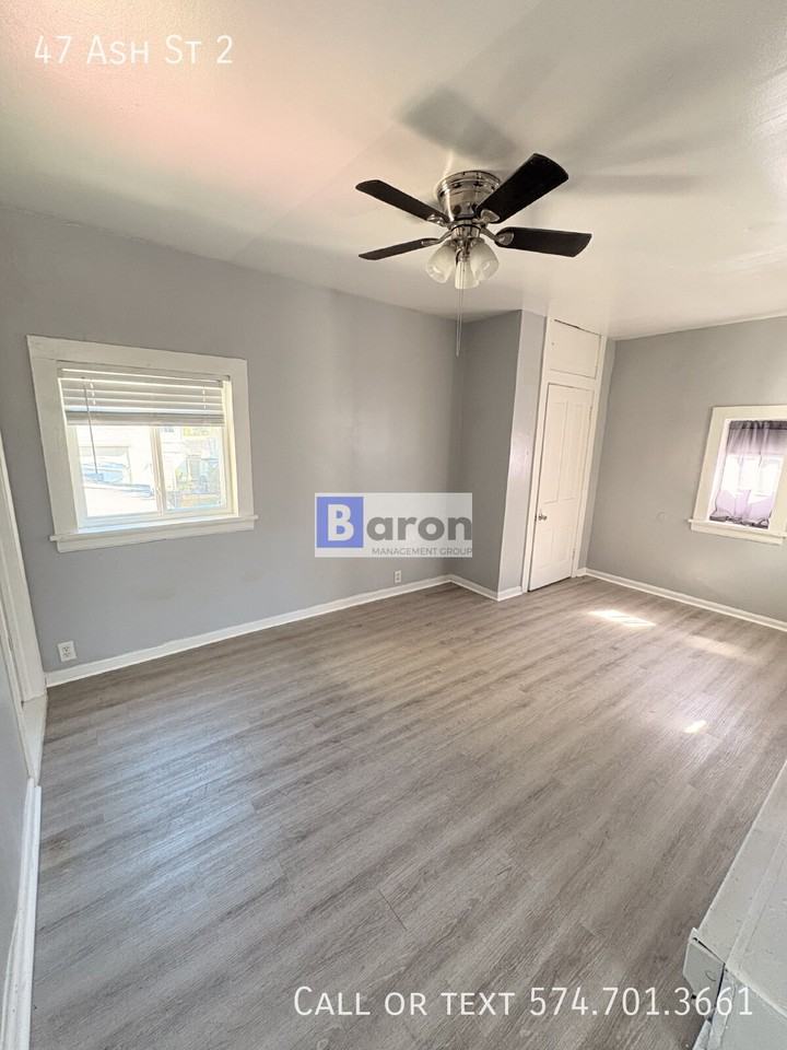47 Ash St - Photo 7 of 10