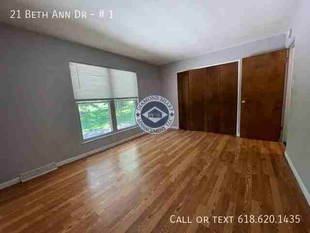 21 Beth Ann Dr #1 - Photo 6 of 11