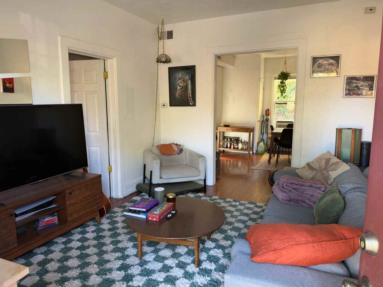 2545 Grove St - Photo 4 of 15