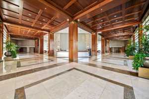 featured image of 1177 Queen St #4002