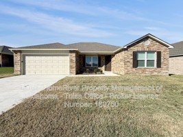 featured image of 1624 E Gary St
