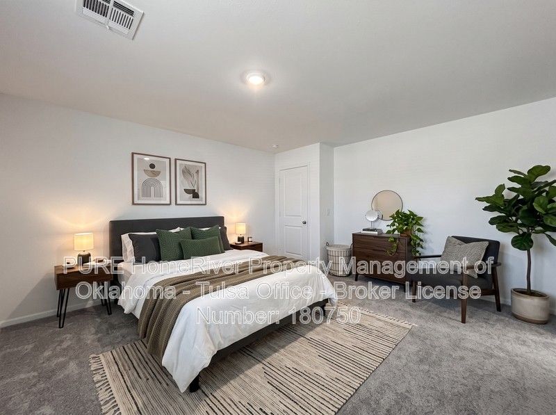 1624 E Gary St - Photo 4 of 25