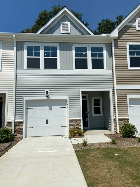 229 Peebles Dr - Photo 2 of 25