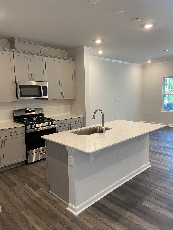229 Peebles Dr - Photo 4 of 25
