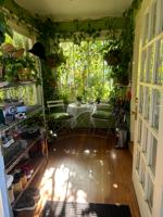 featured image of 425 Edwards St