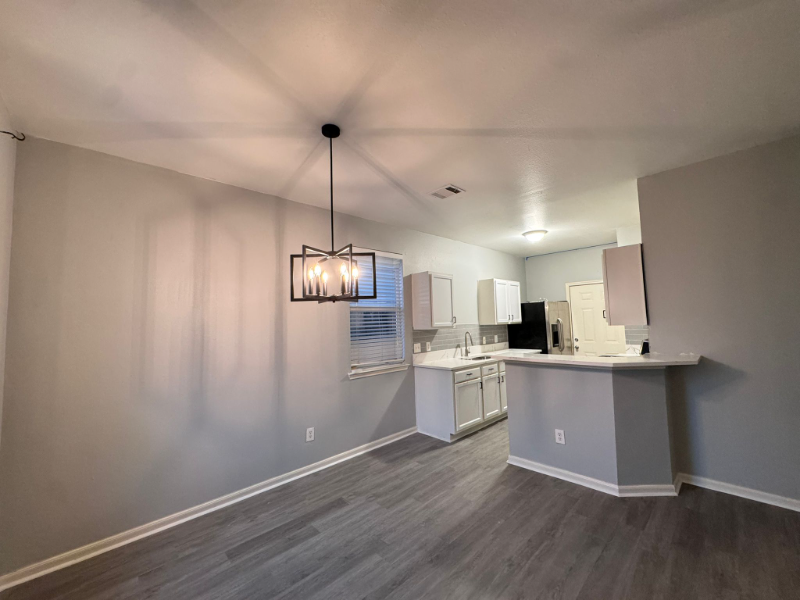 6427 Waldron Dr #A - Photo 4 of 20