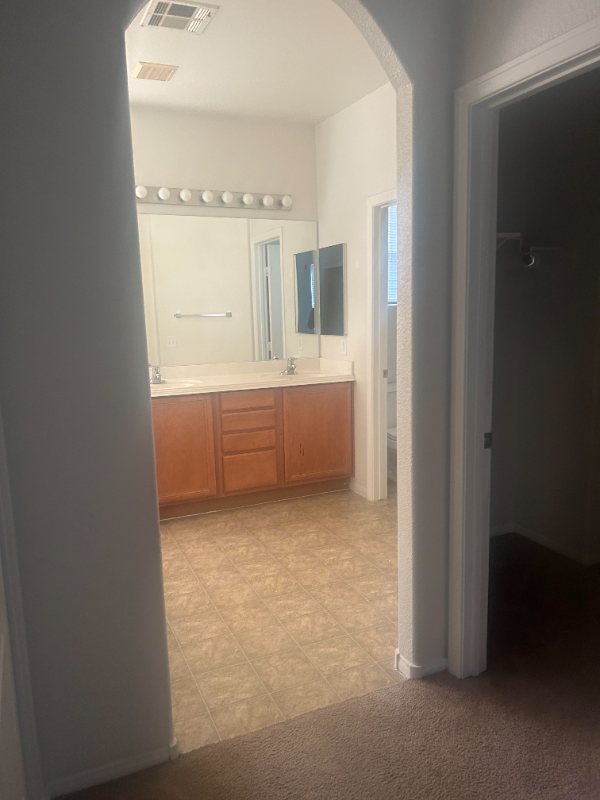 6057 Traviata Ave - Photo 7 of 8