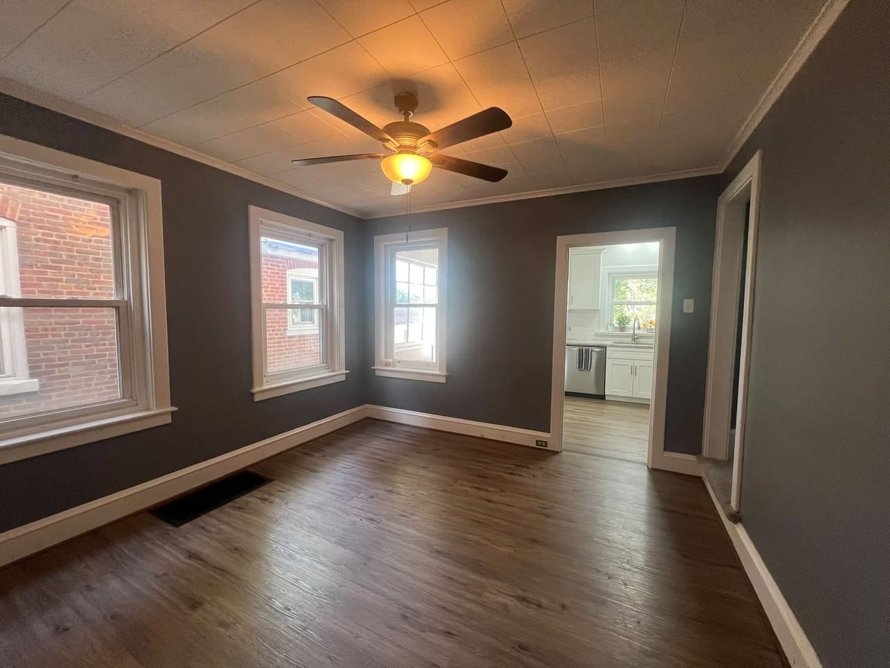 773 N Charlotte St - Photo 2 of 9