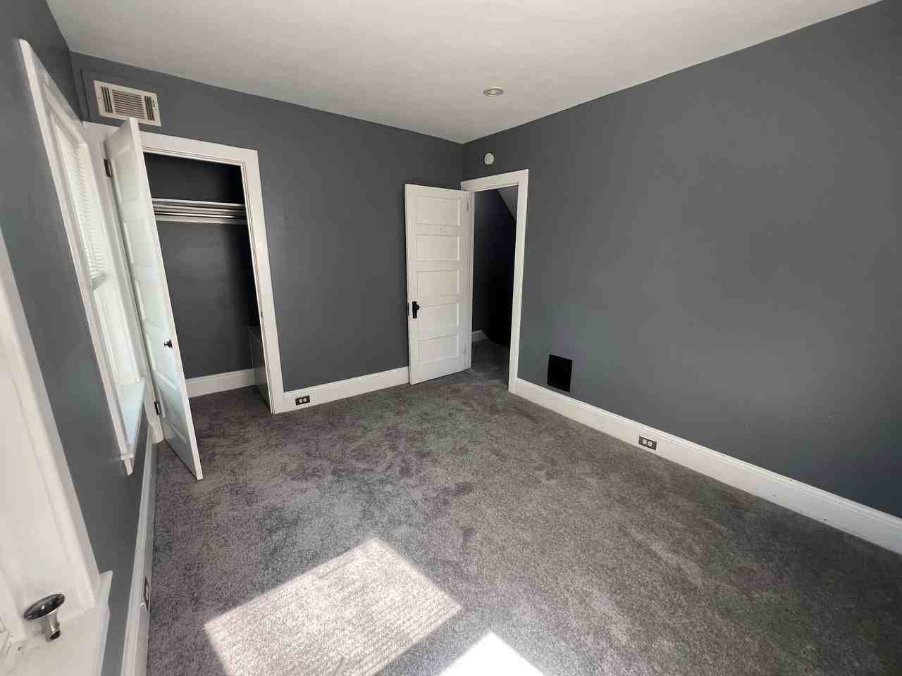 773 N Charlotte St - Photo 6 of 9
