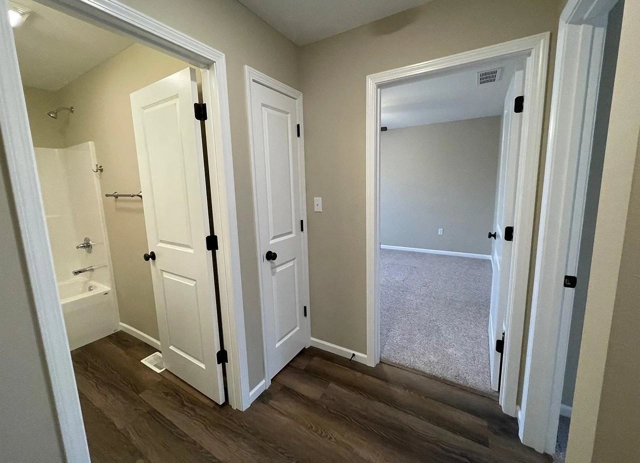 225 Bradford Ln #225 - Photo 5 of 10