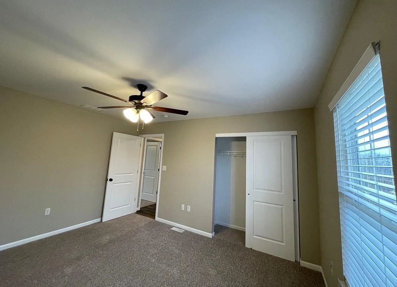 225 Bradford Ln #225 - Photo 7 of 10