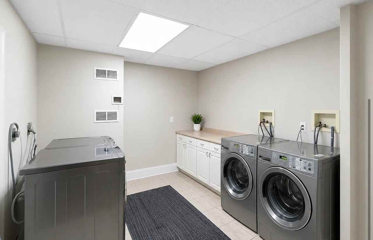 1368 West St #10 - Photo 6 of 6