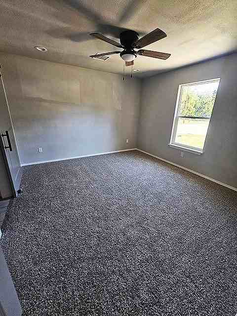 802 S Russell St - Photo 4 of 16